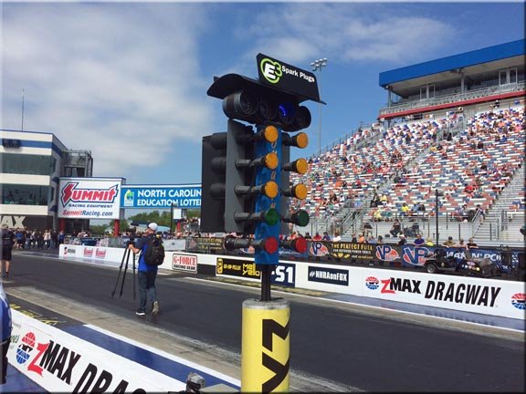 Four-lane LED Christmas tree at a dragway — reaction time lives here, ET does not